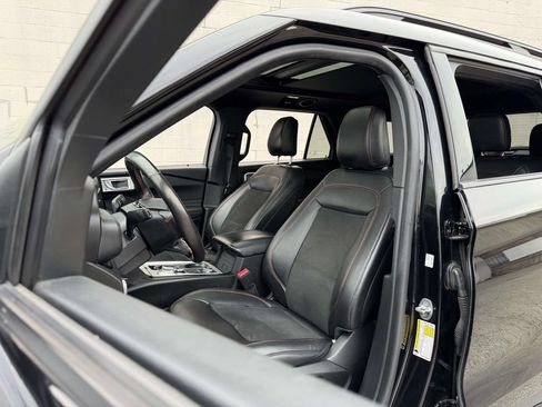 Used 2022 Ford Explorer ST-Line AWD/4WD image 23