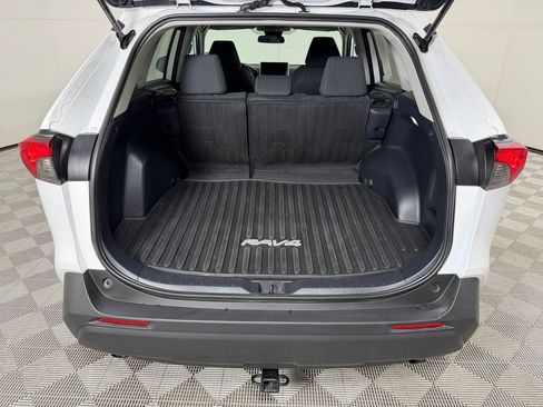 Used 2024 Toyota RAV4 LE AWD/4WD image 29