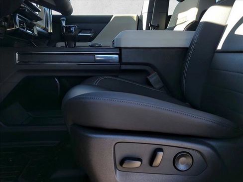 New 2026 GMC Hummer EV SUV image 10