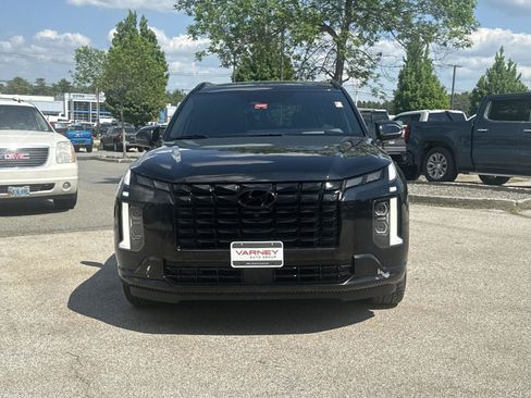 Used 2024 Hyundai Palisade Calligraphy AWD/4WD image 2