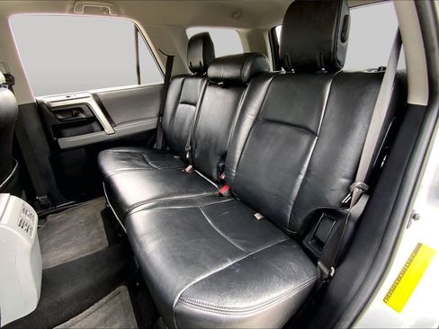 Used 2011 Toyota 4Runner SR5 AWD/4WD image 19