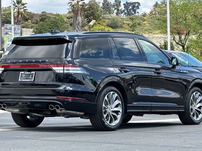 New 2026 Lincoln Aviator 2WD w/ Jet Appearance Package