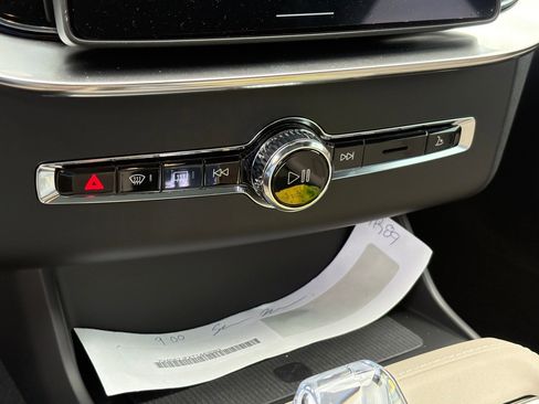 New 2026 Volvo XC90 B6 Ultra w/ Protection Package Premier image 15