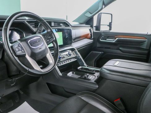 Used 2024 GMC Sierra 2500 Denali w/ Denali Reserve Package AWD/4WD image 28