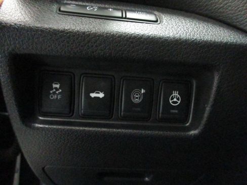 Used 2015 Nissan Altima 2.5 SL w/ Technology Package FWD image 19