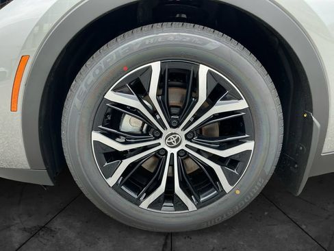 New 2026 Toyota Crown AWD/4WD image 15