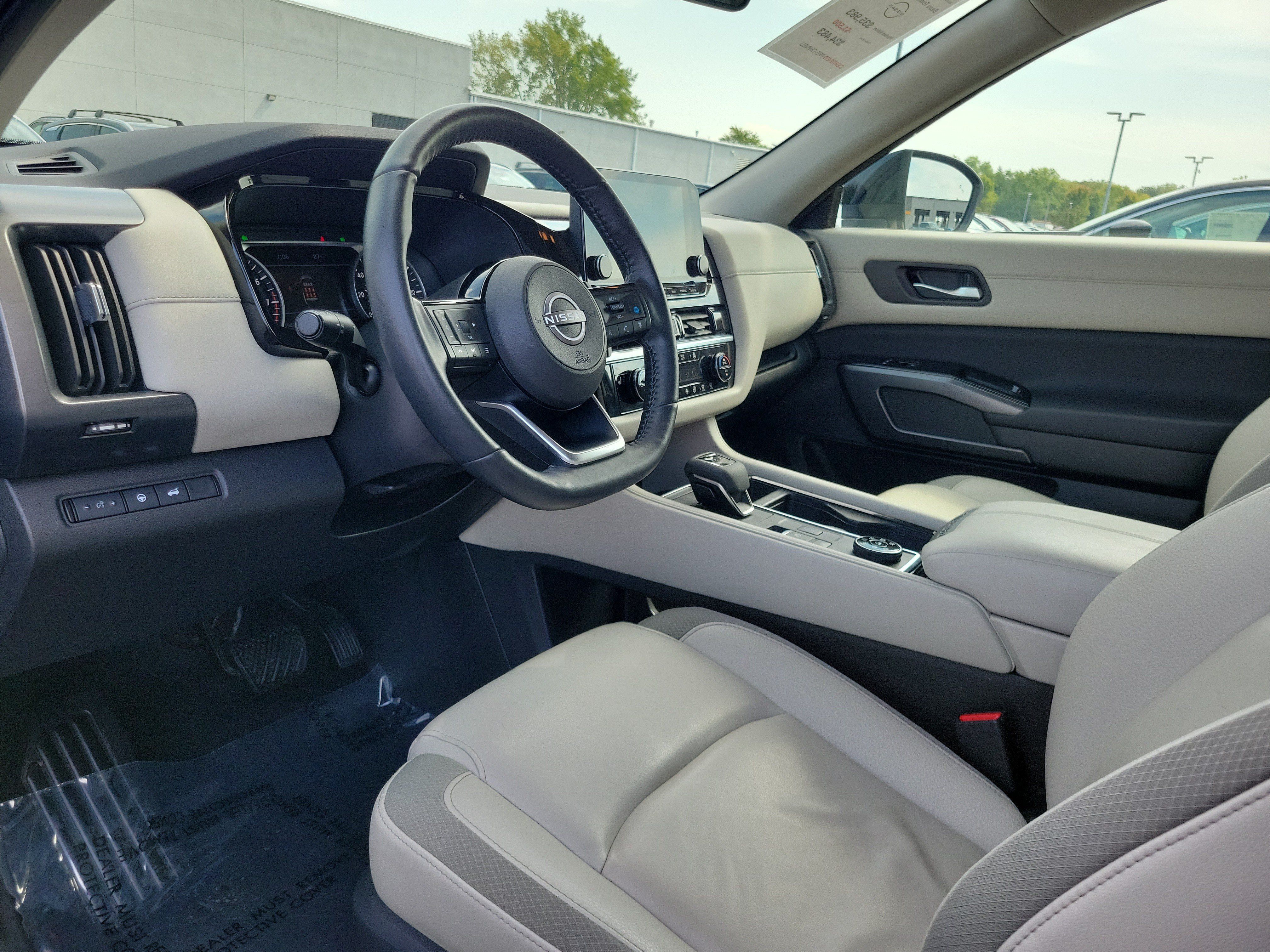 Certified 2024 Nissan Pathfinder SL AWD/4WD image 19