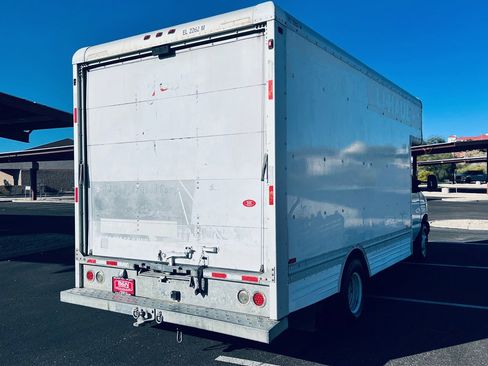 Used 2007 Ford E-450 and Econoline 450 image 6