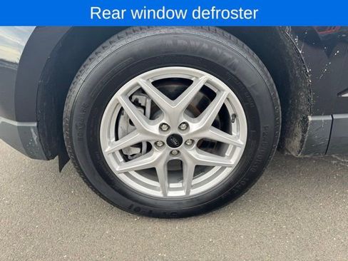 Used 2023 Ford Edge SEL image 11