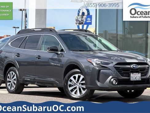 Certified 2025 Subaru Outback Premium AWD/4WD image 1