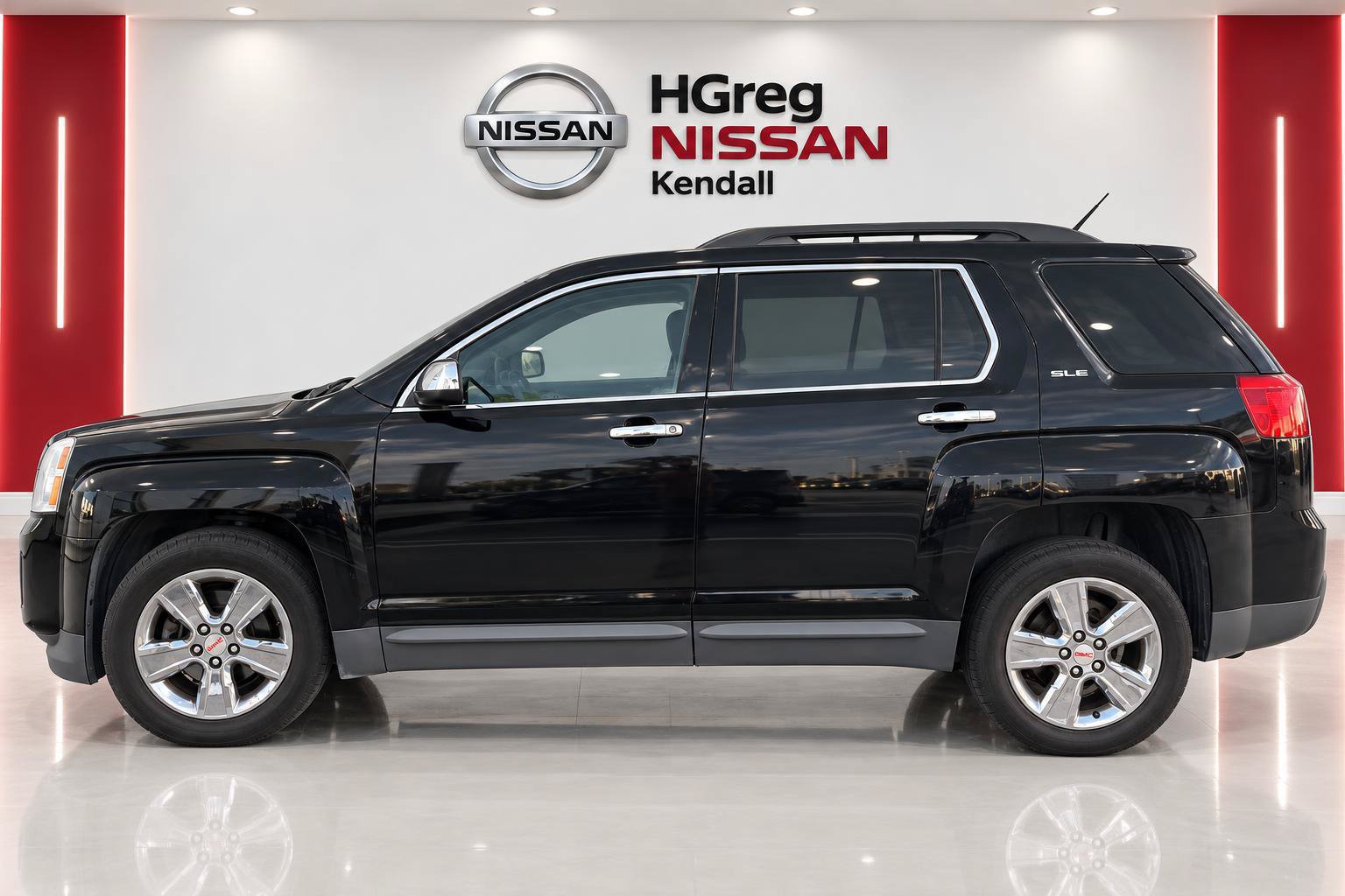 Used 2015 GMC Terrain SLE w/ Chrome Edition FWD image 2