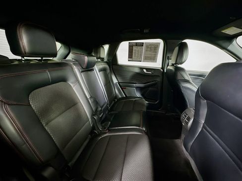 Used 2024 Ford Escape ST-Line image 11