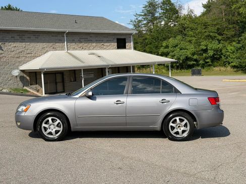 Used 2007 Hyundai Sonata SE FWD image 2