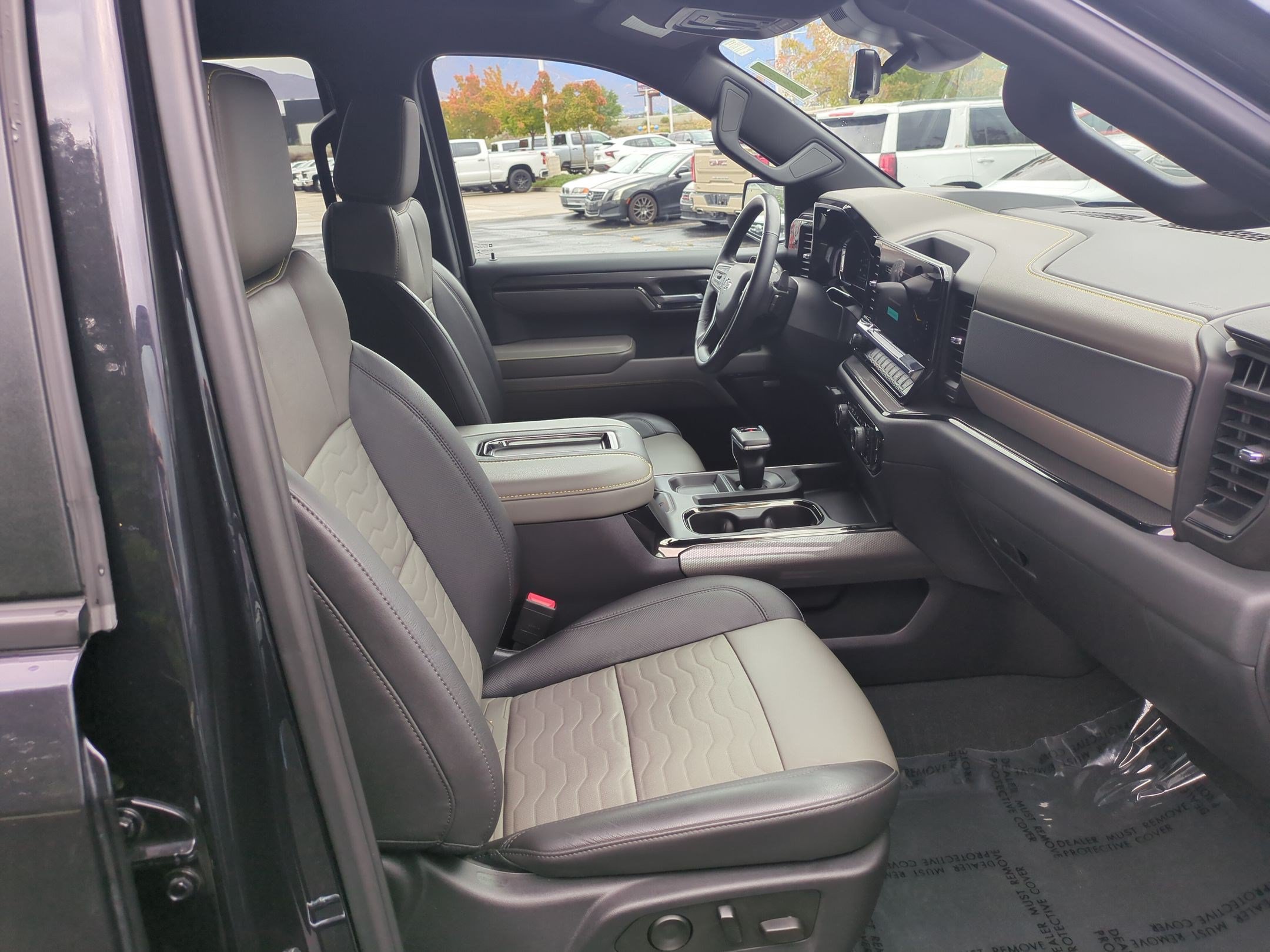Used 2022 Chevrolet Silverado 1500 ZR2 w/ Technology Package AWD/4WD image 30