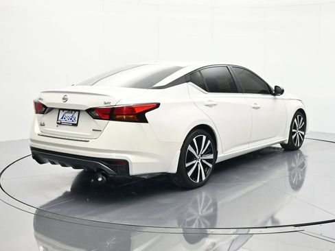 Certified 2021 Nissan Altima 2.0 SR FWD image 5