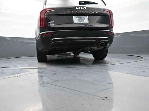 Certified 2022 Kia Telluride SX w/ SX Prestige Package AWD/4WD image 33