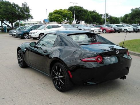 Used 2024 MAZDA MX-5 Miata RF Grand Touring RWD image 12