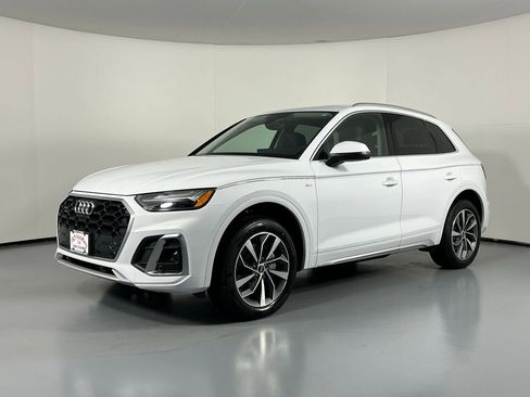 Used 2023 Audi Q5 2.0T Premium Plus w/ Premium Plus Package image 3