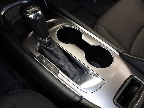 Used 2018 Chevrolet Malibu LT image 21