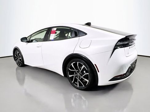 New 2026 Toyota Prius Plug-In Hybrid image 5