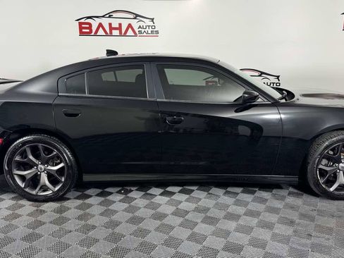 Used 2019 Dodge Charger GT RWD image 8