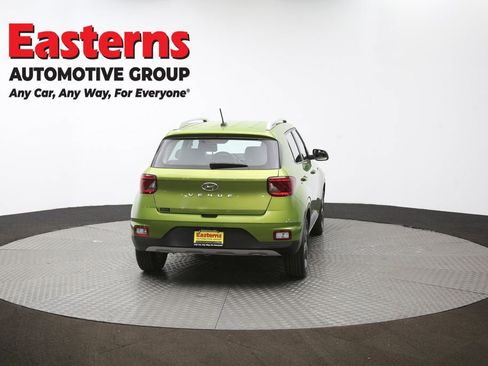 Used 2023 Hyundai Venue SEL w/ Cargo Package image 38