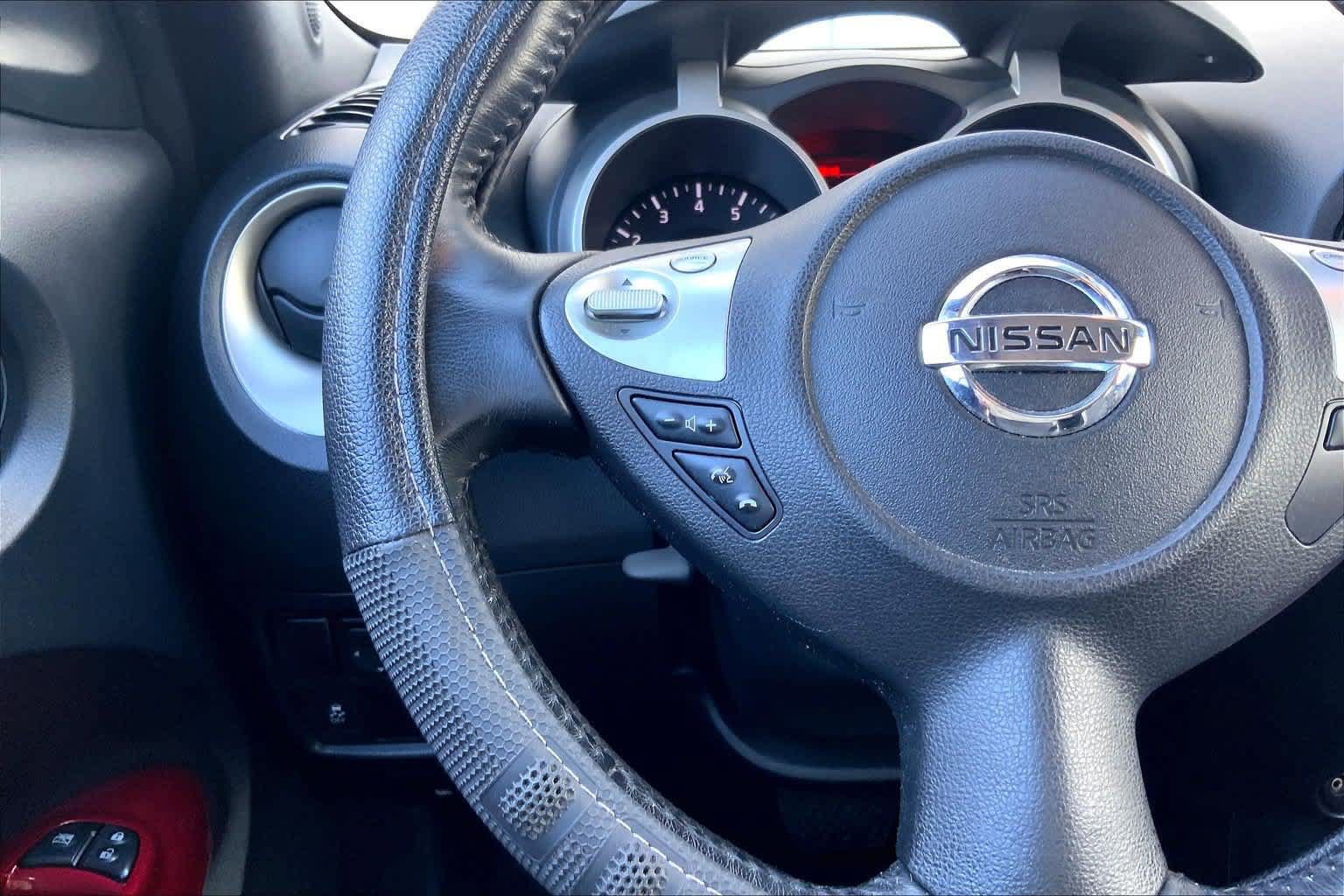 Used 2016 Nissan Juke SV FWD image 24