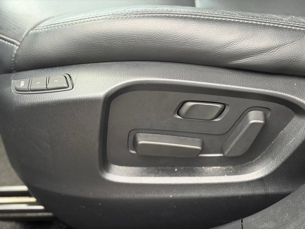 Used 2023 MAZDA CX-9 Touring Plus AWD/4WD image 24