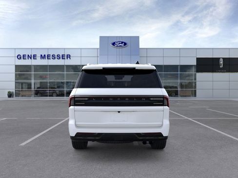New 2026 Lincoln Navigator Reserve AWD/4WD image 27