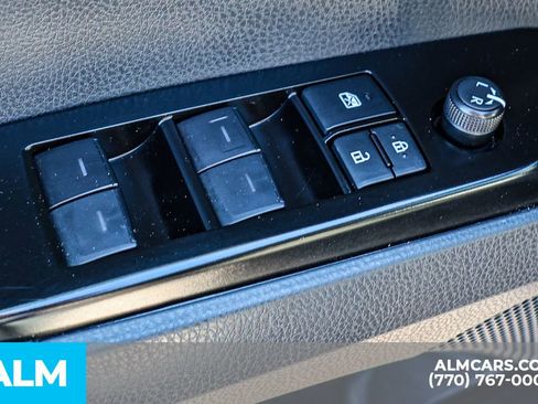 Used 2025 Toyota Camry LE image 49