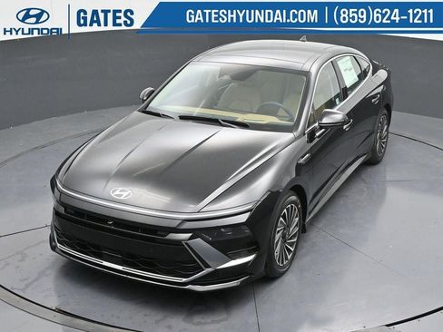 New 2025 Hyundai Sonata Limited image 43