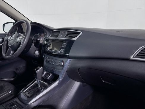 Used 2017 Nissan Sentra SR Turbo w/ SR Midnight Edition image 29