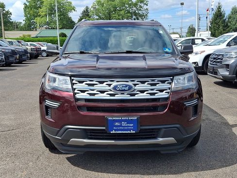 Used 2019 Ford Explorer XLT FWD image 2