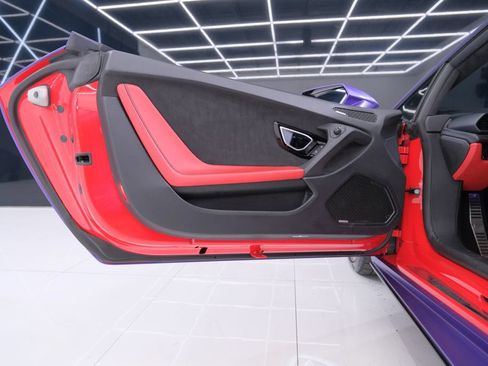 Used 2021 Lamborghini Huracan EVO RWD image 44