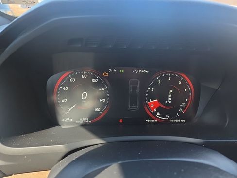 Used 2017 Volvo XC90 T6 Inscription w/ Vision Package image 13