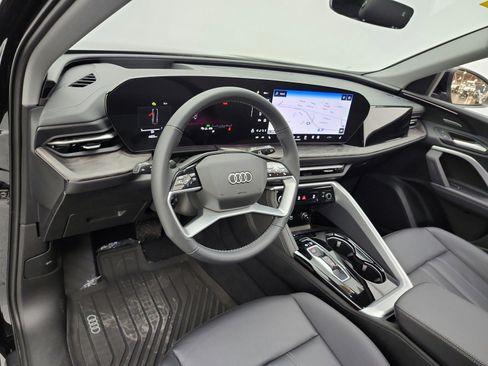 Used 2025 Audi Q5 Premium Plus w/ Premium Plus AWD/4WD image 9