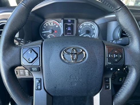 Used 2020 Toyota Tacoma TRD Off-Road w/ TRD Premium Off Road Package image 25