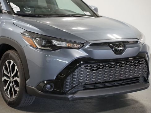 Used 2024 Toyota Corolla Cross AWD Hybrid image 4