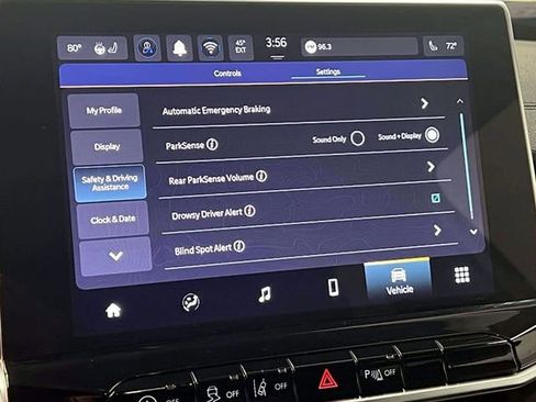 Used 2024 Jeep Compass Limited AWD/4WD image 30