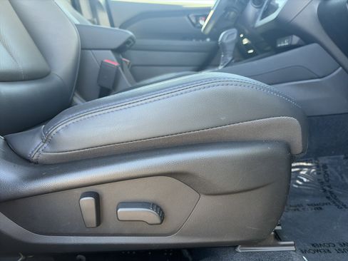 Certified 2025 Subaru Forester Limited AWD/4WD image 30