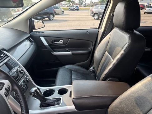 Used 2014 Ford Edge SEL w/ Equipment Group 204A AWD/4WD image 22