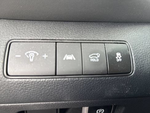 Used 2023 Hyundai Santa Fe SEL FWD image 13