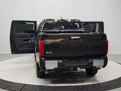 Used 2024 Toyota Tundra Limited w/ Power Package AWD/4WD image 14