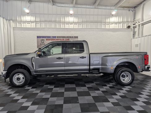Used 2026 Ford F350 XLT AWD/4WD image 2