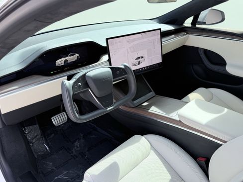Used 2025 Tesla Model S image 27