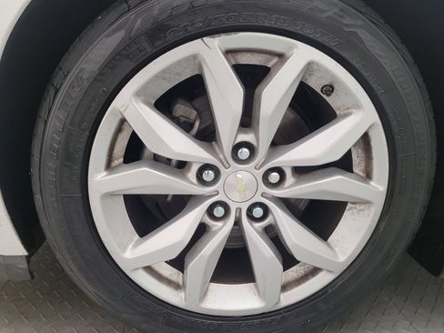 Used 2016 Chevrolet Impala LT w/ Convenience Package FWD image 31