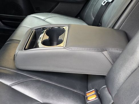 Used 2022 Toyota Avalon XLE FWD image 9