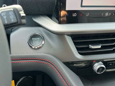 New 2026 Ford Explorer ST-Line w/ ST-Line Street Pack RWD image 28