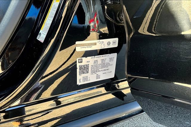 Used 2025 Chevrolet Traverse RS w/ LPO, Floor Liner Package FWD image 19