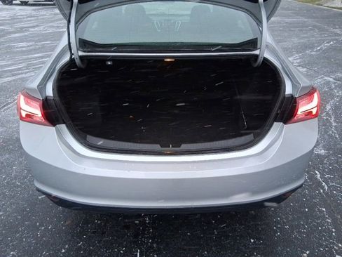 Used 2020 Chevrolet Malibu LT image 5